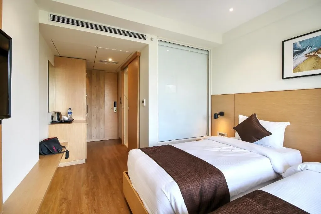 hotels for unmarried couples in hotel mumbai house ghansoli navi-mumbai