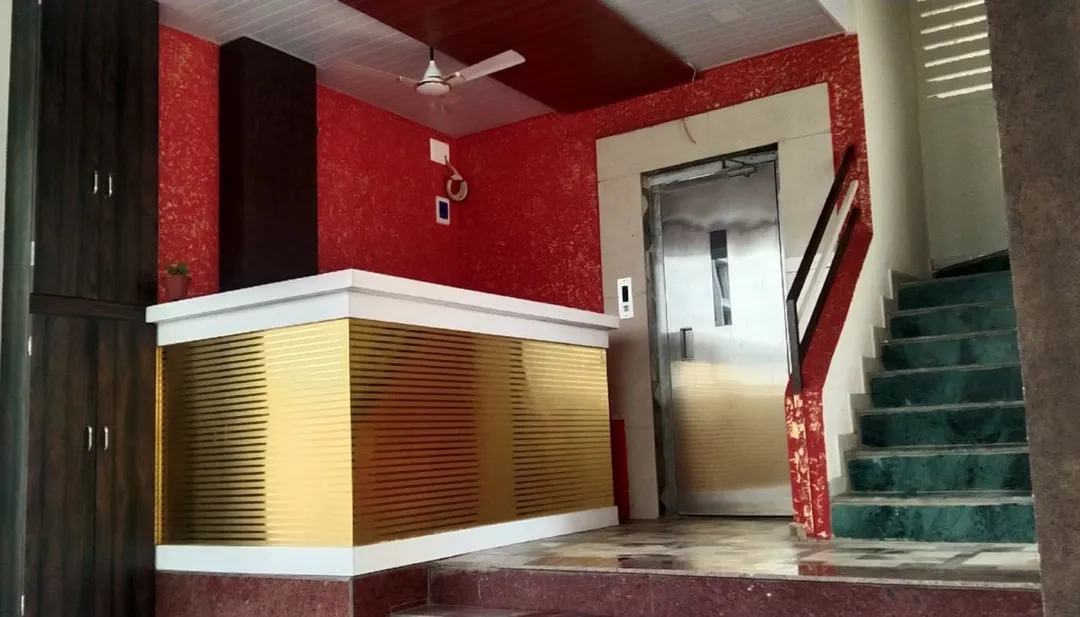 luxury hotel in hotel om sai navi-mumbai