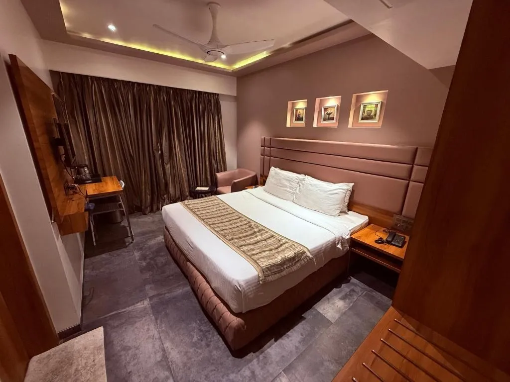 best early check in hotels in hotel varishtta navi-mumbai