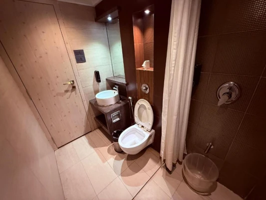 budget hotel in kopar khairane, navi mumbai - hotel varishtta