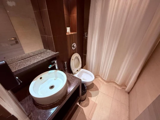 hotel with bar in kopar khairane, navi mumbai - hotel varishtta