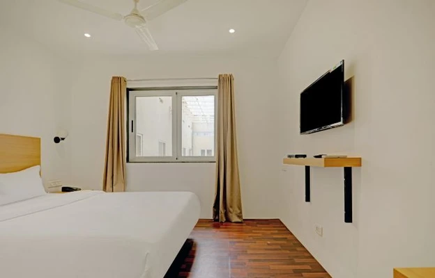 best luxury hotels in hotel vista banquet and suites navi-mumbai