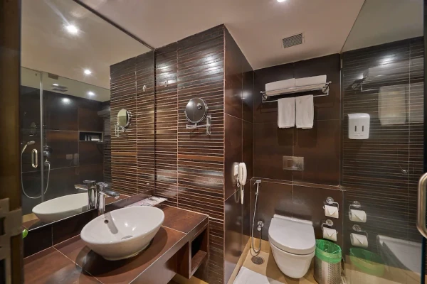 hotel with gym in vashi, navi mumbai - lemon tree premier navi mumbai