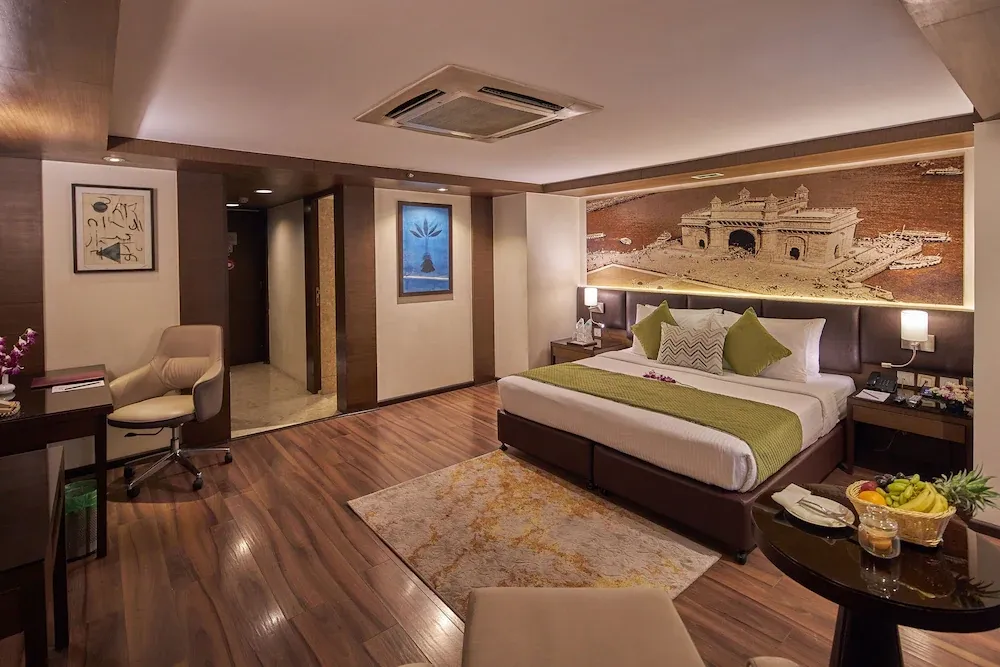 hotel with bar in vashi, navi mumbai - lemon tree premier navi mumbai