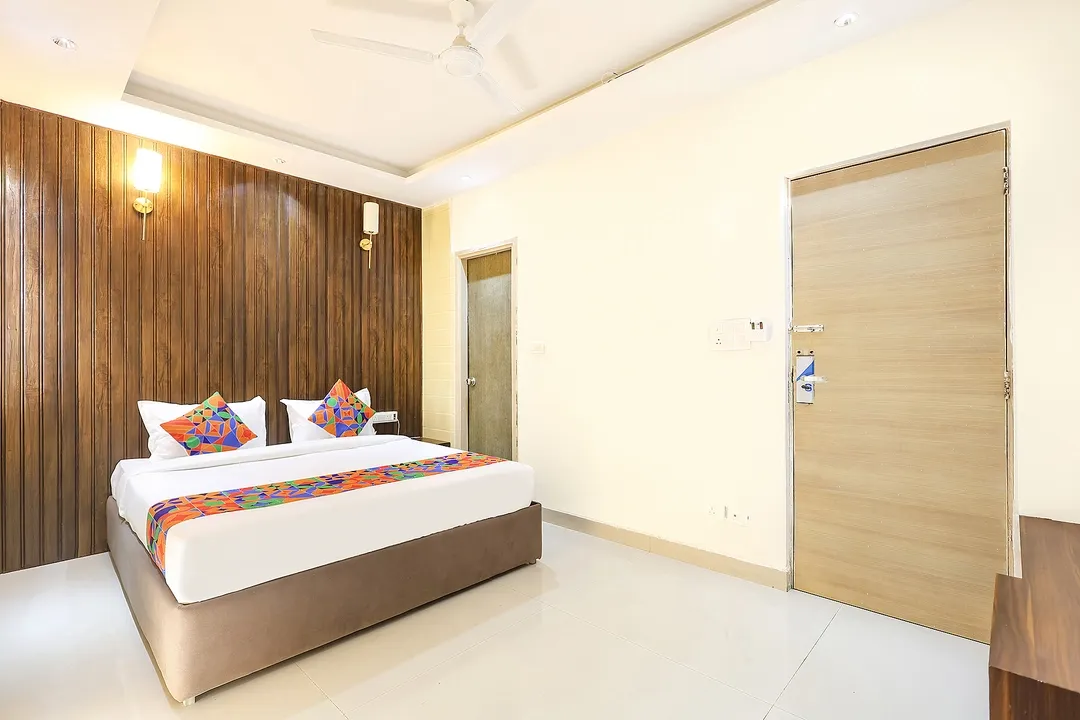 service apartment for couples in seawoods, navi mumbai - outstay executive apartment