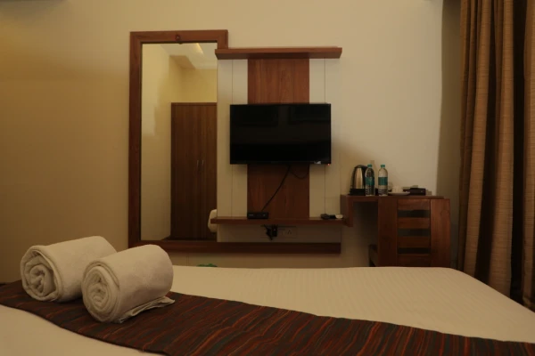 best romantic hotels in sky suites by monarch navi-mumbai