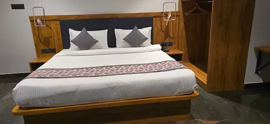 short stay hotels in vistara residency navi-mumbai