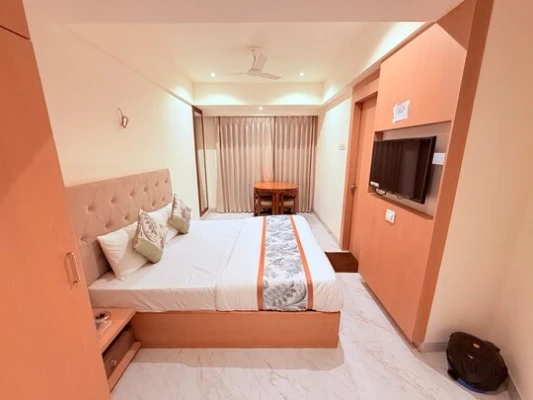 hotels for few hours in zampex executive navi-mumbai