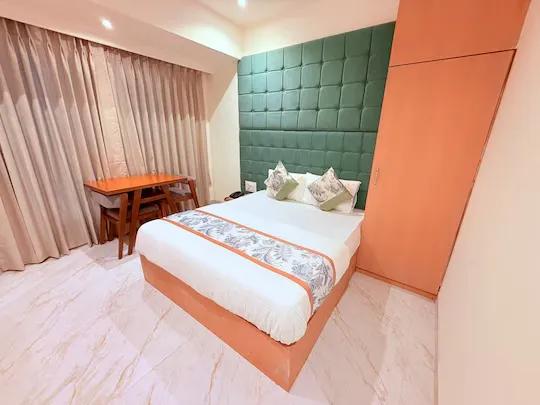 best hotels for couple in zampex executive navi-mumbai