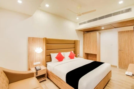 Hotel with free parking in jawaharlal nehru road, nellore - inn the centre