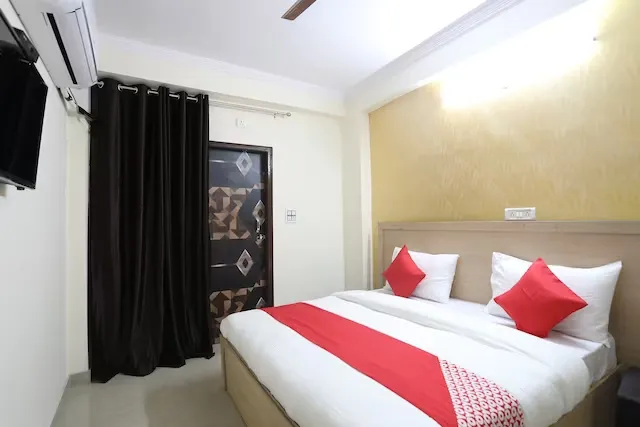 star hotels in a p residency noida