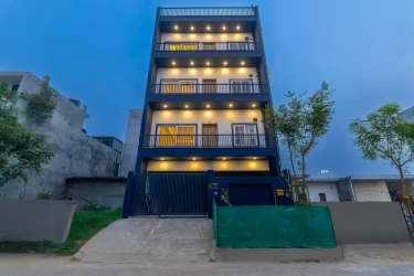 hotel with party hall in sector 3, noida - alaya stays radhika 2bhk apartment with terrace