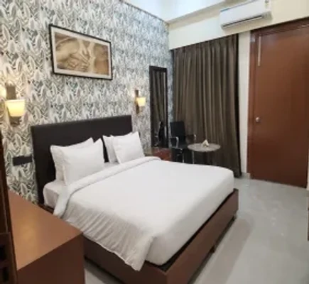 jacuzzi hotel in sector 16, noida - anandam residency