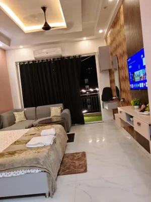 luxury hotels in corporate stay gaur city centre noida