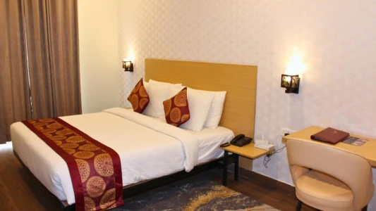 hotel with swimming pool in greater noida, noida - hibiscus select hotel