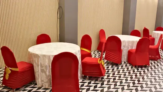 group holiday hotels in hibiscus select hotel noida