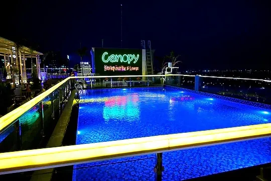 hotels for couple in hibiscus select hotel noida