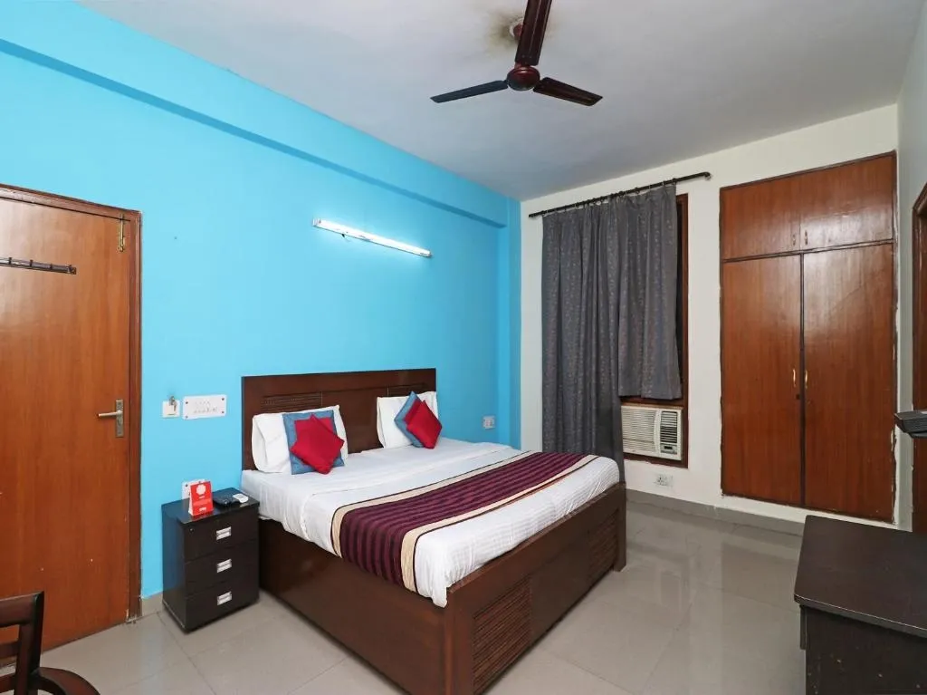 hotel room booking in sector 51, noida - hotel akash palace