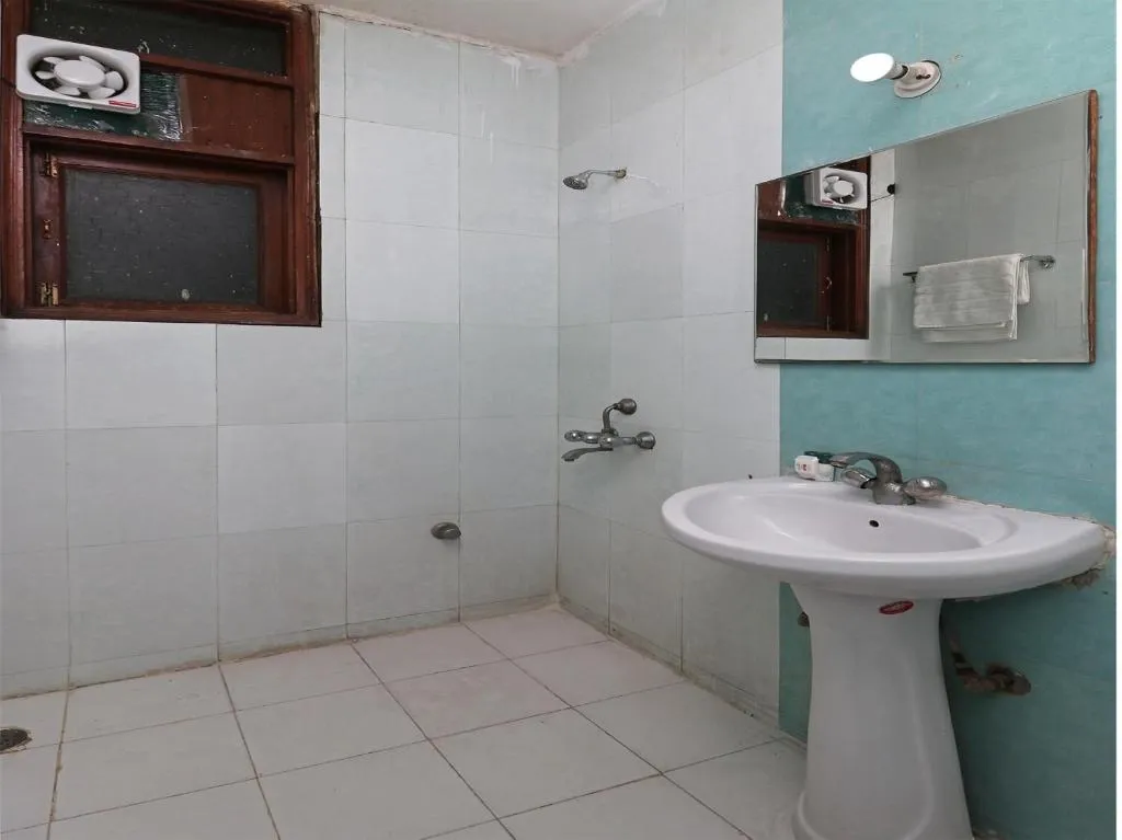 3 star hotel in sector 51, noida - hotel akash palace