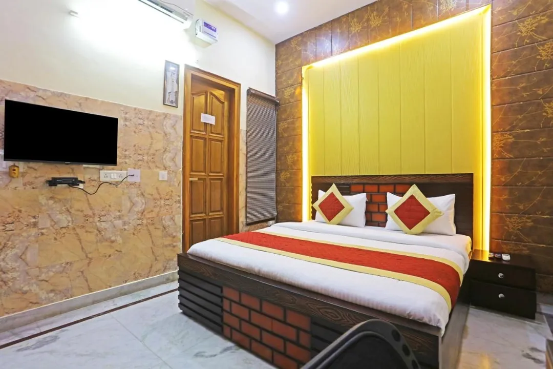 hotel with swimming pool in greater noida, noida - hotel angel grand residency