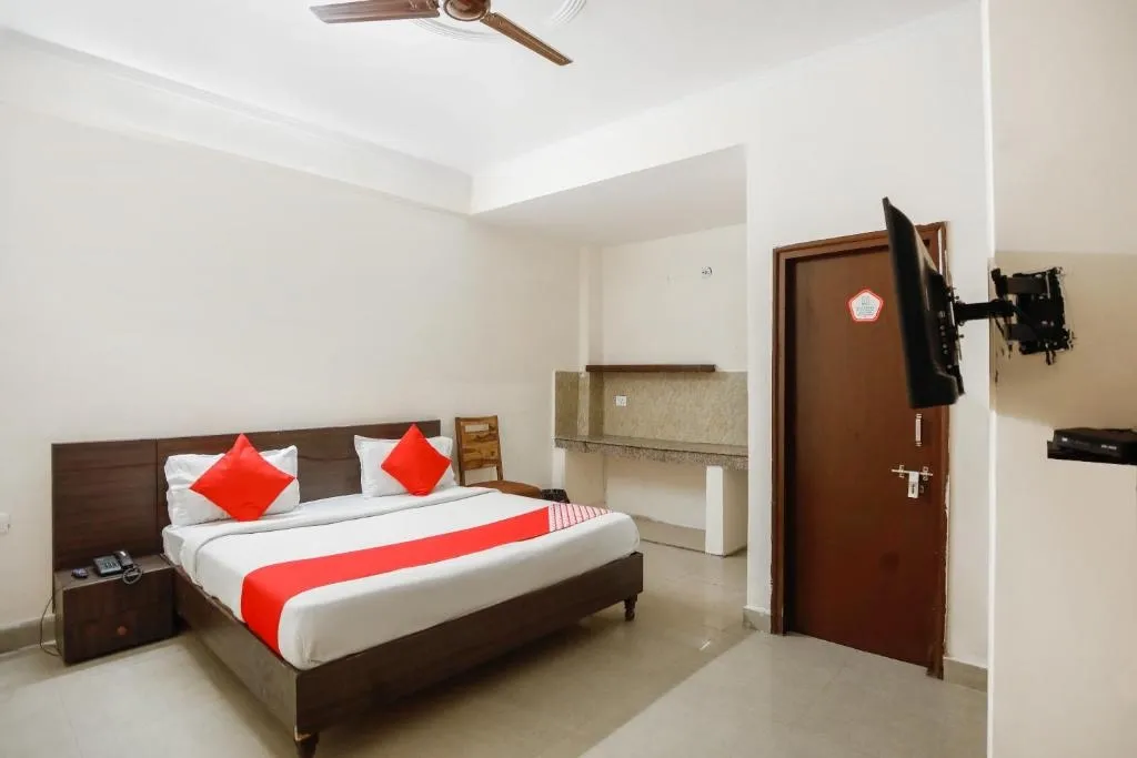 hotel with gym in sector 45, noida - hotel  av residency