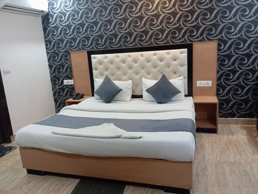 hotel with gym in sector 11, noida - hotel future inn