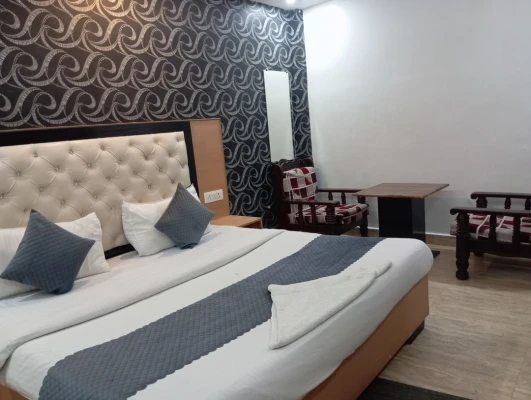 best hourly hotels in hotel future inn noida