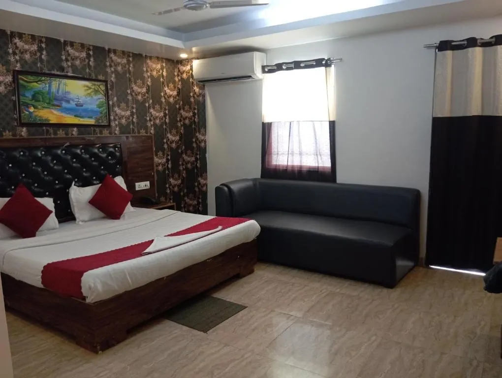 hotel near noida airport - hotel future inn