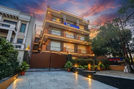 3 star hotel in sector 63, noida - hotel grihum