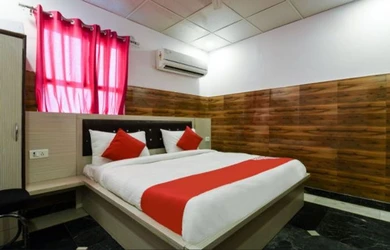 hotels for few hours in hotel krishna noida