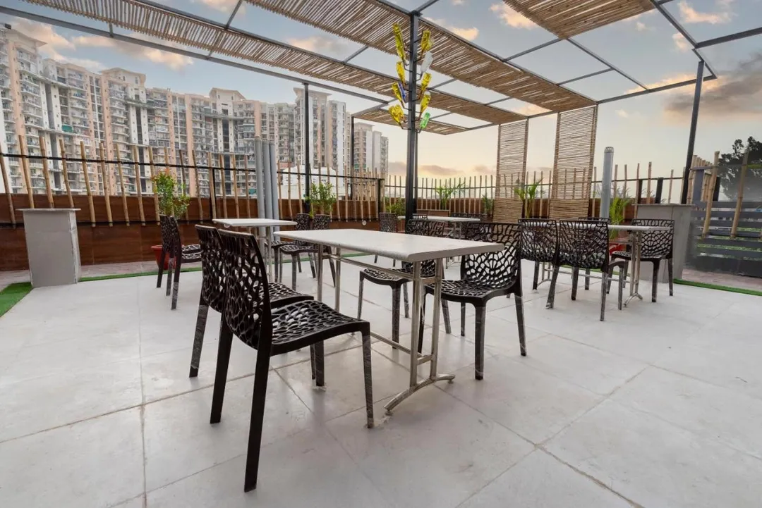 couple friendly hotels in hotel letstay business suite noida