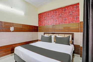 best hotel in hotel lyf suites noida