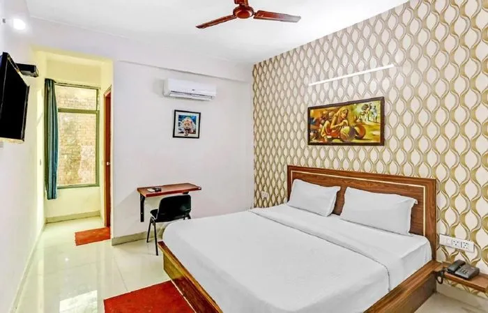budget hotels in hotel noida continental at noida city center noida