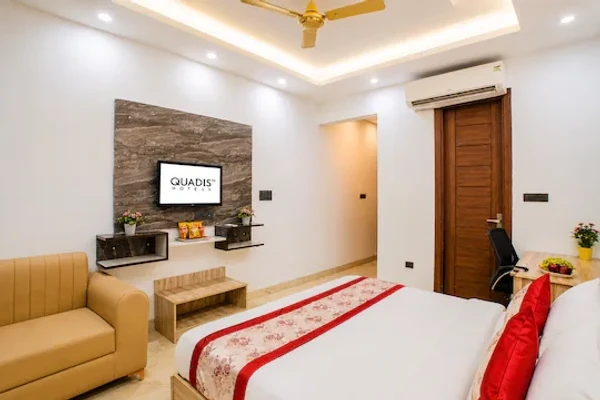 hotel near noida railway station - hotel quadis central