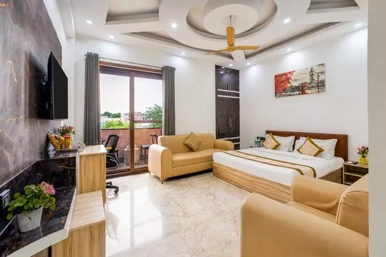 five star hotels in hotel quadis central noida