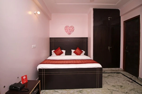 corporate hotels in hotel raghav residency noida