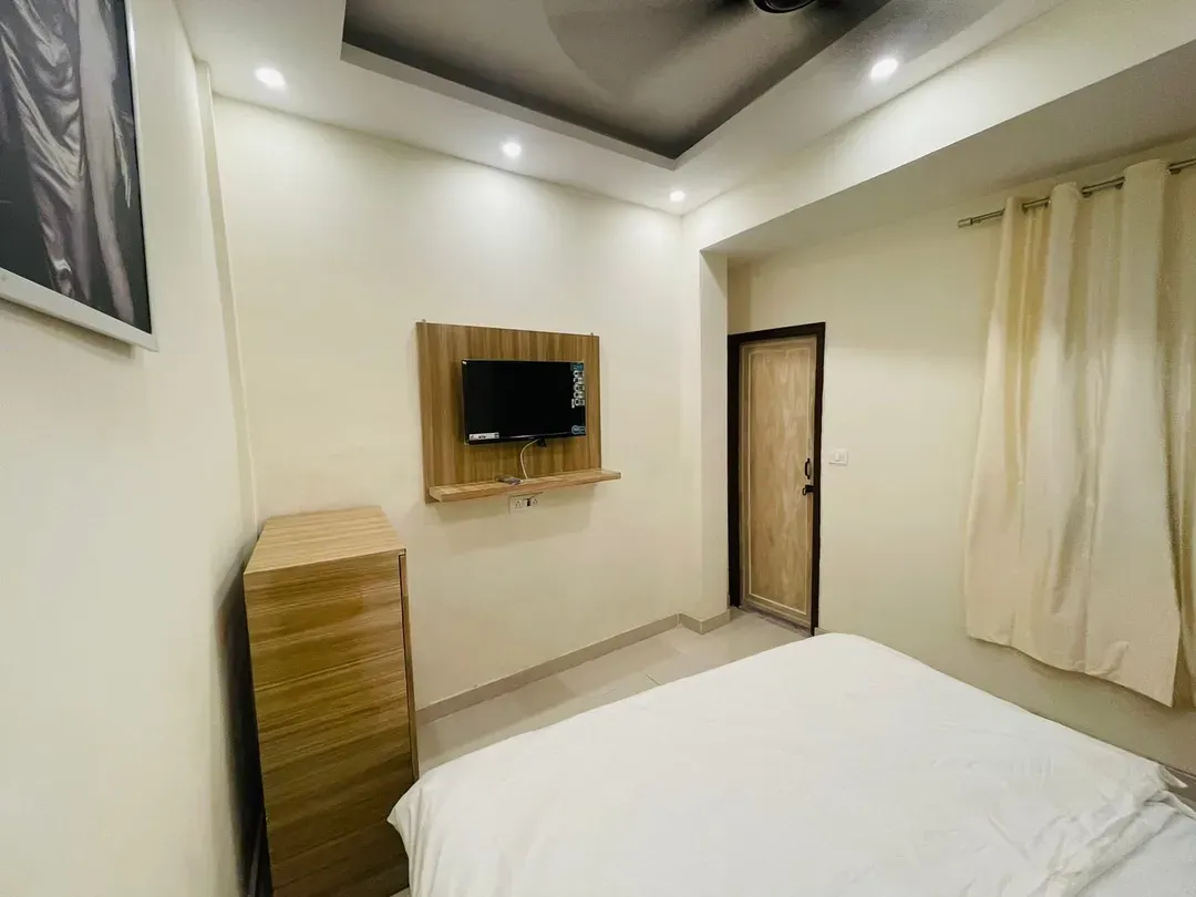 honeymoon hotels in hotel surajmal noida