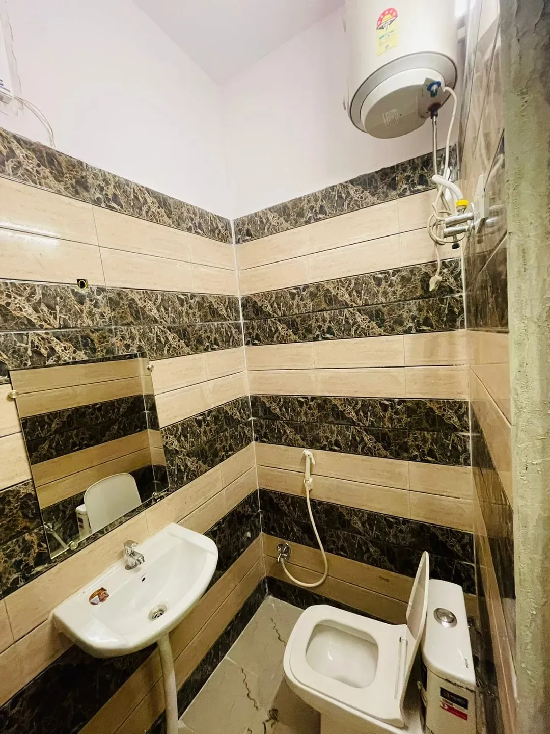 best cheap hotels in hotel surajmal noida