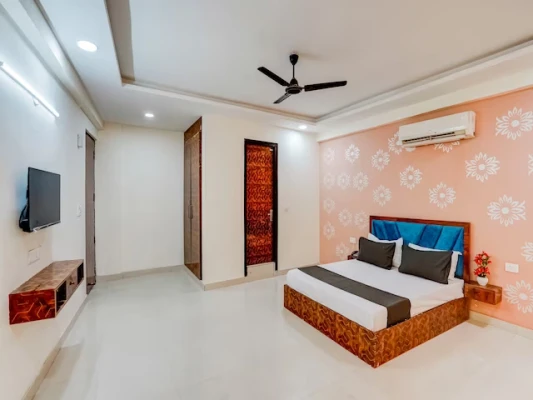 hourly hotels in hotel the moon noida