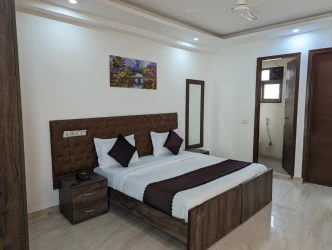 hourly stay hotels in hotel vistacrest noida sector 35 noida