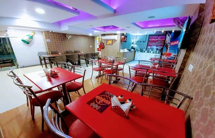 day time hotels in hotel white castle noida