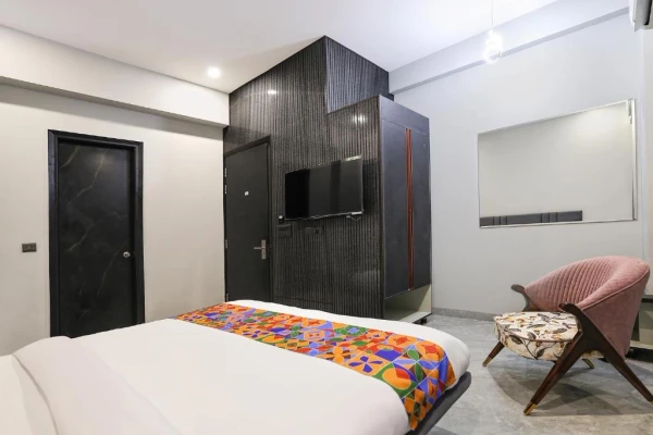 online room booking in budh nagar, noida - inn of joy