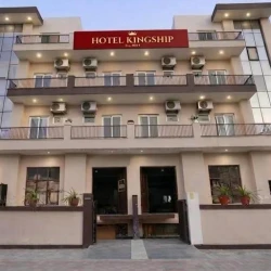 5 star hotels in kingship hotel noida