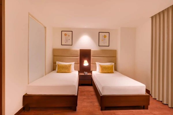 hotel with meeting room in sector 1, noida - lemon tree hotel noida