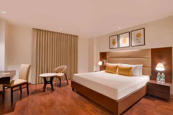 hotel with bar in sector 1, noida - lemon tree hotel noida