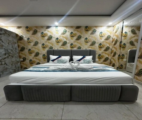 24 hours check in hotels in minta hotel & banquet noida