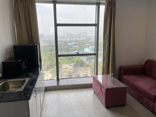 hotel with free parking in sector 50, noida - nimantrana luxury suites