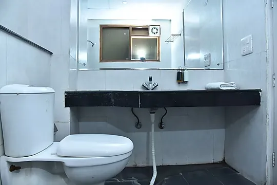 best hotels for unmarried couples in pantao stays noida noida