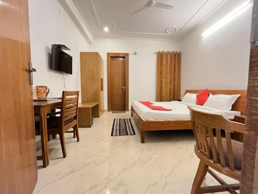 business hotels in pantao stays noida noida