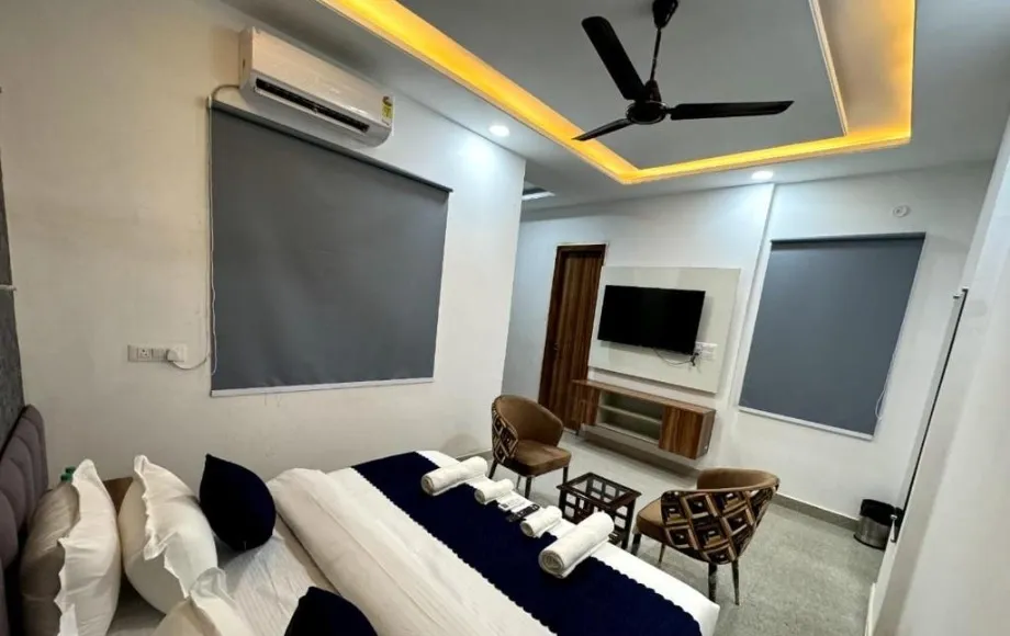 best corporate hotels in radiant blu hotel noida